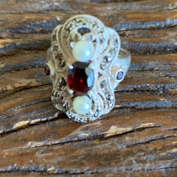 Garnet and Pearl Sterling Silver ring💍✨ - Picture 4 of 9